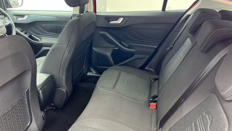 Ford Focus 1.0 EcoBoost Hybrid mHEV 125 Active Edition 5dr Petrol Hatchback